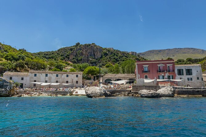 Private tour from Castellammare del Golfo to San Vito Lo Capo - Cala Rossa: another hour in the water