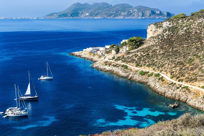 Private Tour Half Day Boat Trip in Favignana from Trapani - What the crew adds to the day