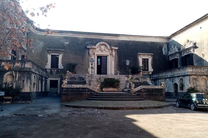 Private tour of Catania and the Riviera of the Cyclops - Cathedral Square and Catania’s black stone