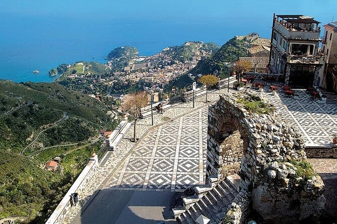 Private Tour of Taormina and Castelmola from Catania - Castelmola adds height and a slower pace