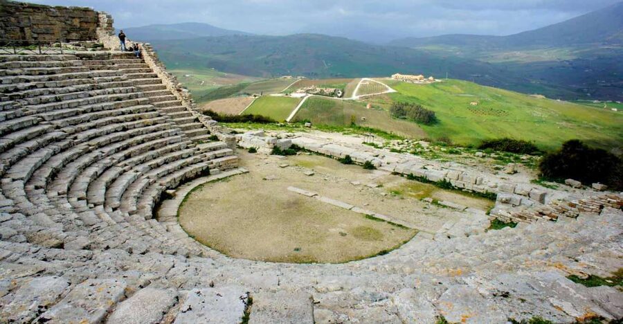 Private tour: Segesta, Salt Pans & Erice - Leaving Palermo for Segesta