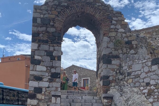 Private Tour Taormina, Savoca and Castelmola. Departure from Messina - Castelmola and the almond wine tradition