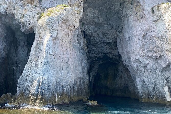 Private Tour with Typical Homemade Products and Full Beverage - Forty minutes around Ortigia’s historic shore