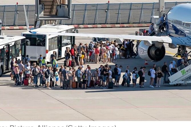 Private Transfer from Catania Airport to Locations in Southern Sicily - Price and group value