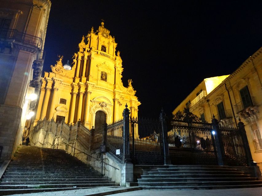Ragusa Ibla: Walking Tour with Local Guide - Ibleo Garden and the Church of San Giacomo