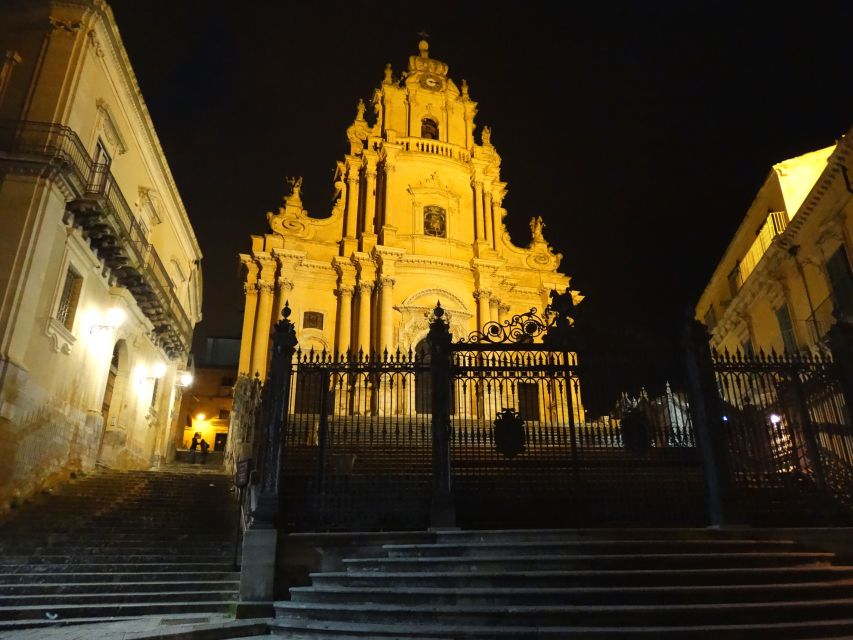 Ragusa Ibla: Walking Tour with Local Guide - The Conversation Circle and Church of San Giuseppe