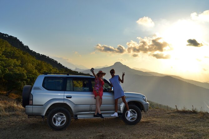 Safari Jeep Wild Adventure - Dirt roads through wild Sicilian country