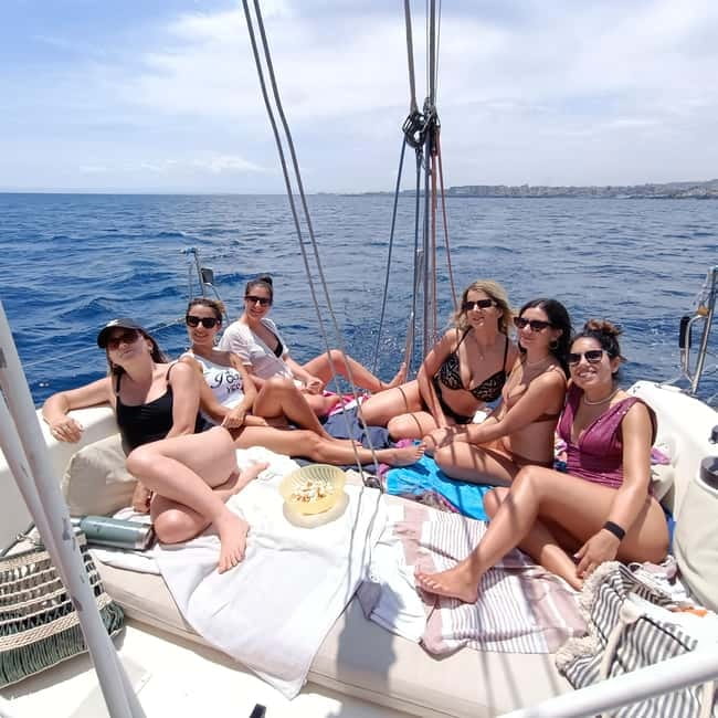 Sailboat Tour with Apertif in the islands of the cyclops - Should you book the Cyclops Islands sailboat tour?
