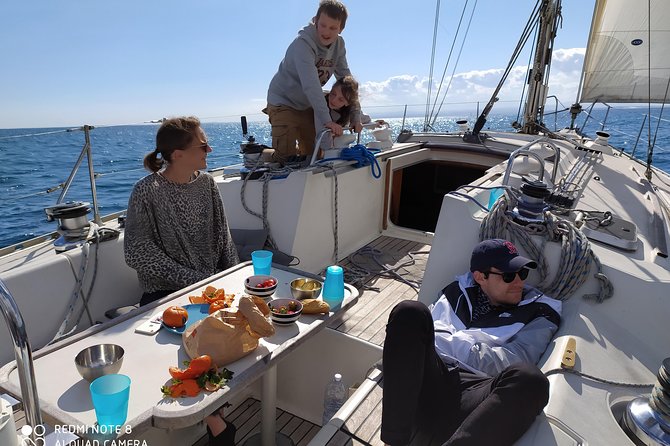 Sailing tour at sunset in catania - What the included aperitif is really worth
