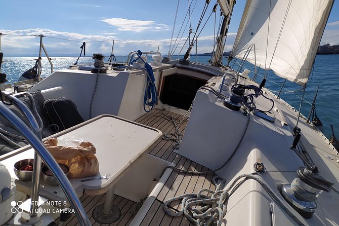 Sailing tour at sunset in catania - A small group can improve the evening