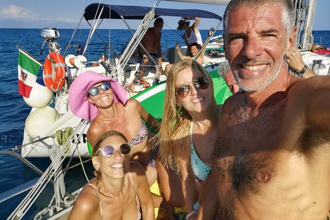 Sailing tour in Palermo with aperitif - Mondello brings the swimming and aperitif