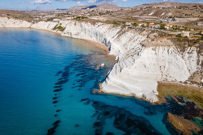 Scala dei Turchi in 3.5 hours, boat tour with stops for swimming - Faro di Capo Rossello gives the tour a second setting