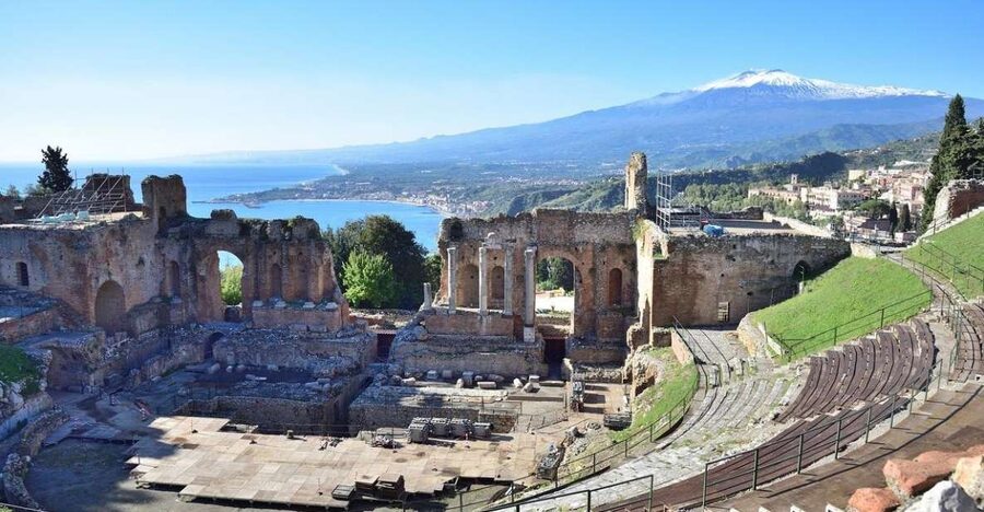 Shore tour from Messina cruise port: Taormina and Castelmola - Why combine Castelmola and Taormina?