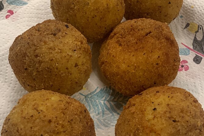 Sicilian cooking course and more - An aperitif before the cooking begins