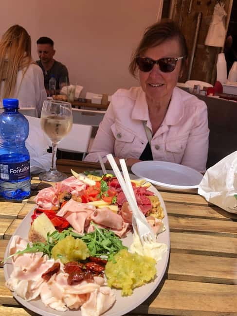Sicilian food and wine tour in Siracusa - Should you book this Ortigia food walk?