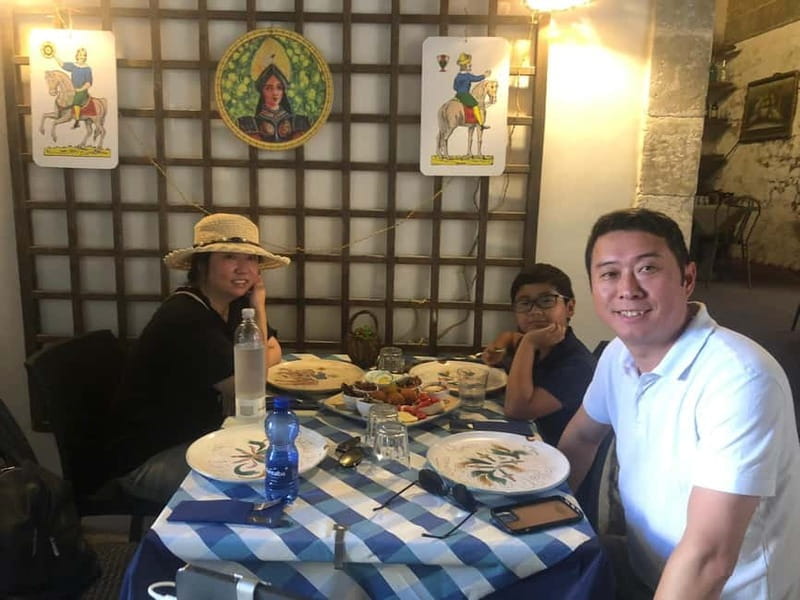 Sicilian food and wine tour in Siracusa - Cheese and km0 food on Ortigia
