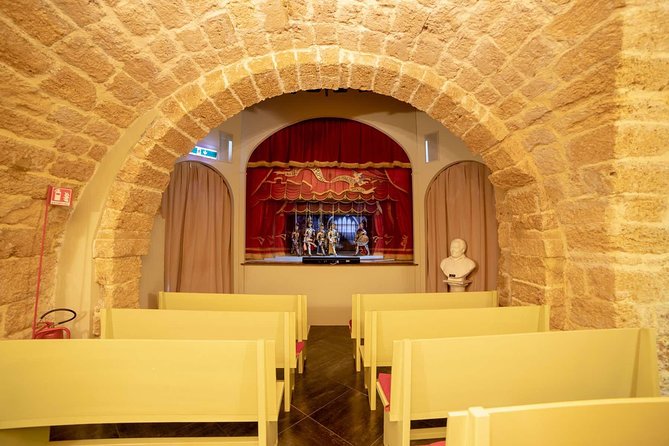 Sicilian puppets in Syracuse: show with behind-the-scenes visit - Why the behind-the-scenes visit is the strongest part