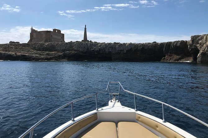 Sicily Boats Avola : Boat Tour in Capopassero 4 people 4 hours - Calamosche, where the water gets the spotlight