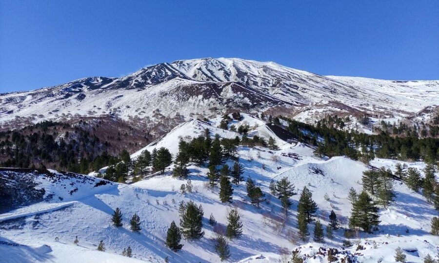 Sicily: Etna and Alcantara Gorges Full-Day Tour with Lunch - Inside Grotta dei Ladroni, Etna’s lava tunnel