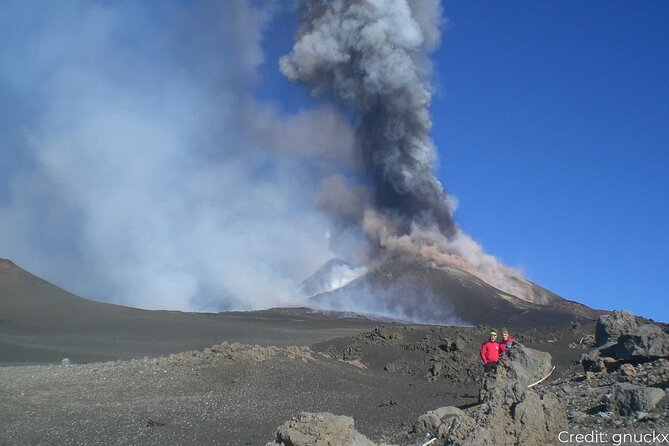 Sicily: See & Do the Classic Route in 7 Days, 1st Class Tour - Day 4: Mount Etna and dinner in a local home