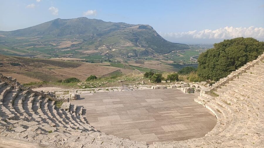 Sicily: Segesta Ticket, Shuttle Service & City Audio Tour - Should you book this experience?
