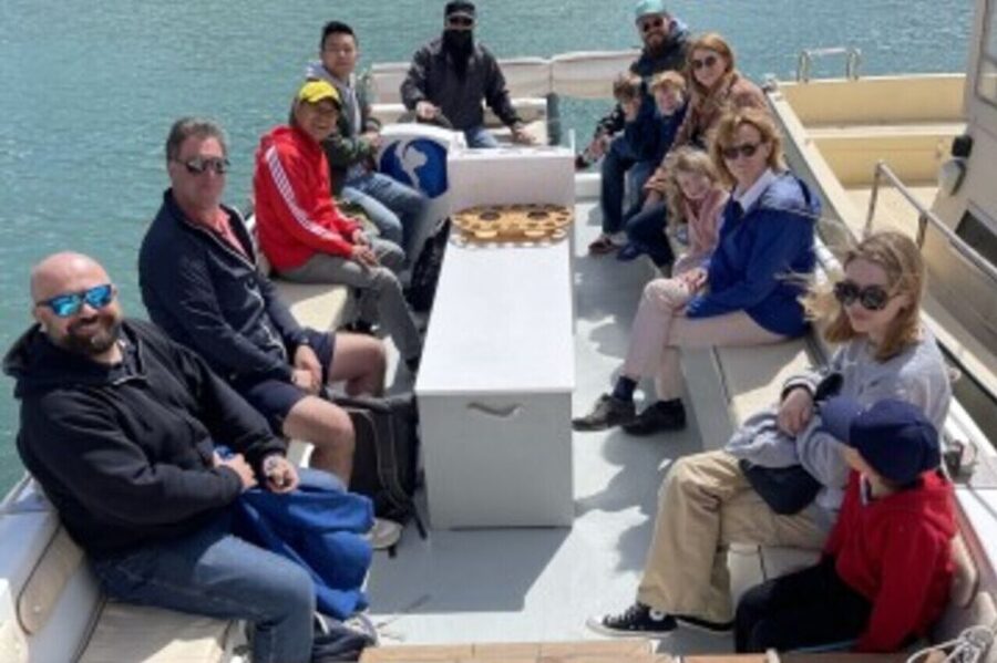 siracusa boat tour with visit to sea caves and ortigiaisland - What $23 buys you, and what it does not