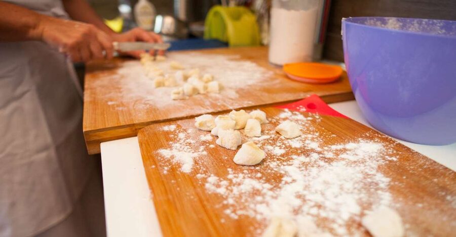 Siracusa: Pasta & Tiramisu Cooking Class at a Local's Home - Key points at a glance
