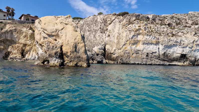 Siracusa: PRIVATE boat excursion 2,5h - Sea caves and clear water along Syracuse
