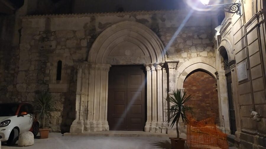 Siracusa Tour: Ortigia by Night in English - Why Ortigia works so well after dark