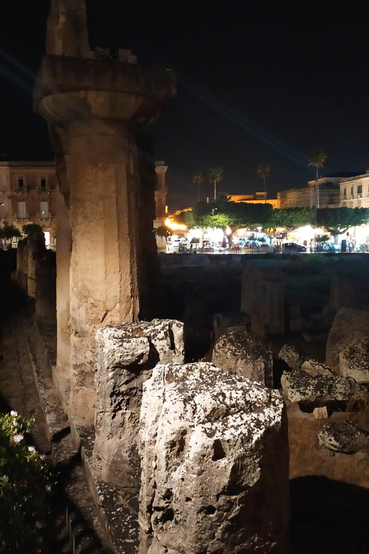 Siracusa Tour: Ortigia by Night in English - What the $192.58 group price means