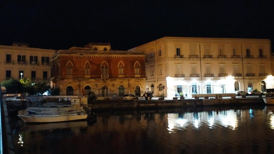 Siracusa Tour: Ortigia by Night in English - Who will get the most from this evening walk
