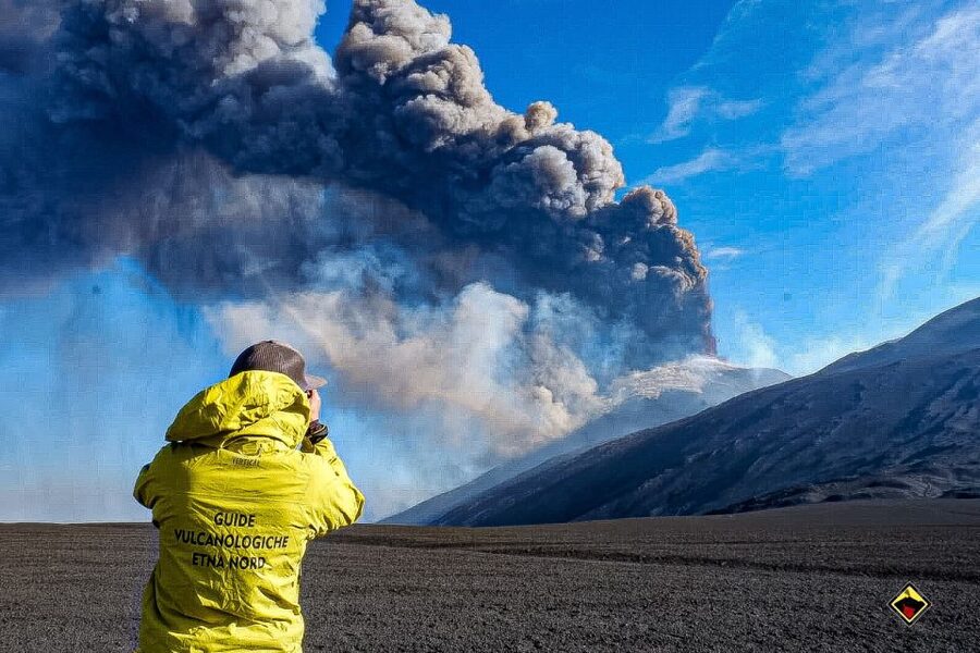 Special trekking on the most authentic and wild side of Etna - A guide who explains what you are seeing