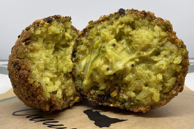Street food tour of Catania by night - Beer, wine, and the limits of the drinks program