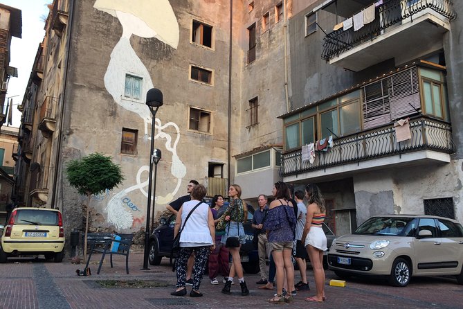 Street food tour of Catania by night - One hour around A’ Piscaria fish market
