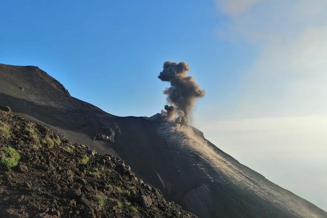 Stromboli: sunset trekking to Sciara del Fuoco - Ashàra - The headlamp descent through the dark