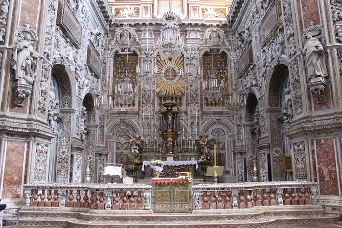 Summer Special: late afternoon tour by Palermo Wonders - Via Vittorio Emanuele connects the old town