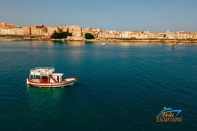 Sunset boat tour with aperitif and swimming break - What the small group changes