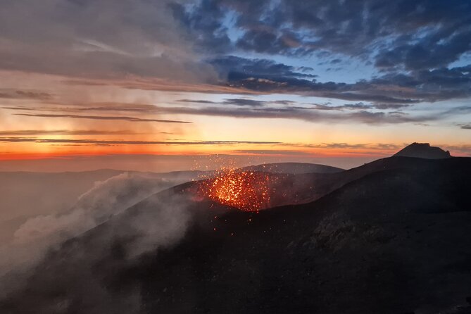 Sunset Mount Etna Tour from Taormina - The foothill dinner stop