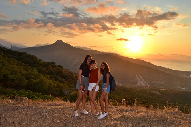 Sunset with BBQ by jeep - Why the private format changes the value
