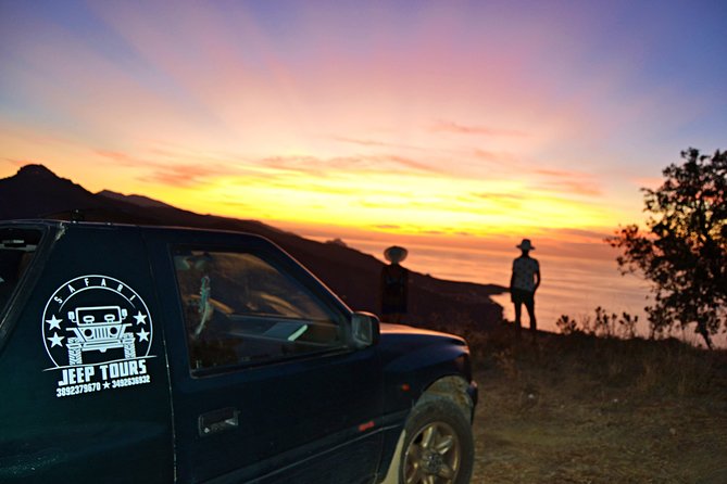 Sunset with BBQ by jeep - BBQ dinner at the woodland chalet