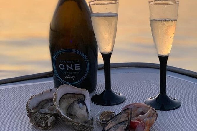 Syracuse Aperitif boat at Sunset island and sea caves - Love Cave and the photo opportunity