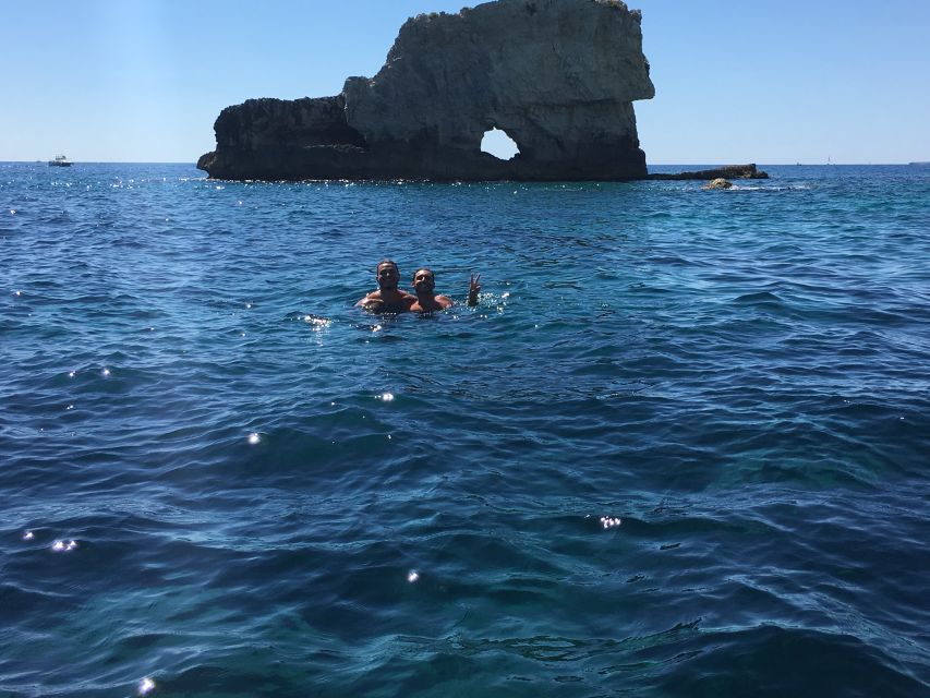 Syracuse: Boat Trip of Ortigia Island and Sea Caves - Seeing Ortigia from the water