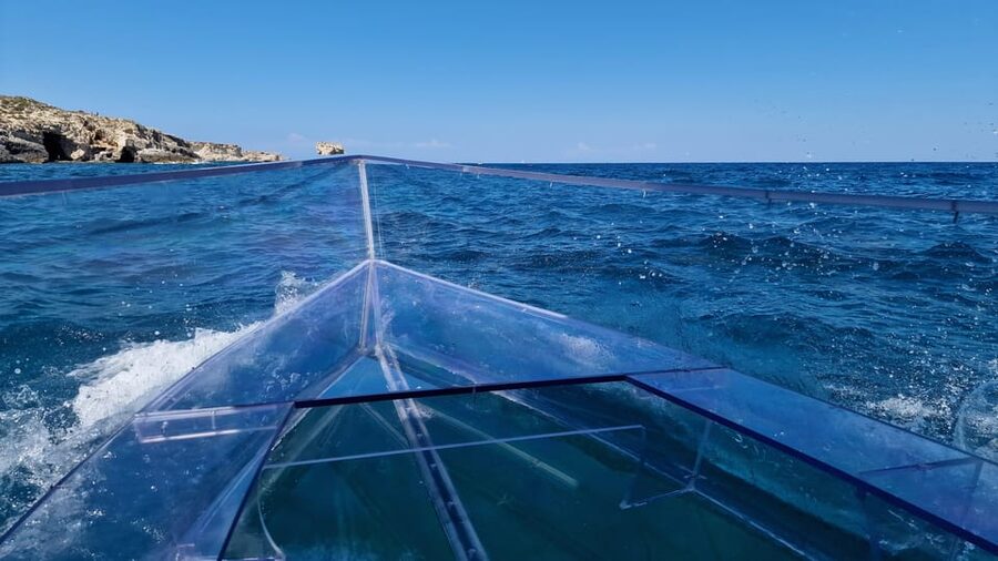 Syracuse: Coast and Sea Caves Full Transparent Boat Tour - The swimming stop and underwater photographs