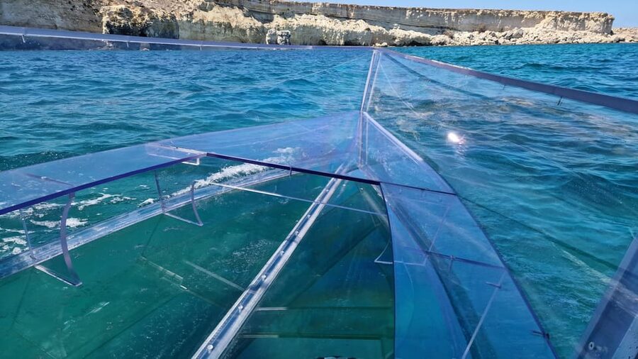 Syracuse: Coast and Sea Caves Full Transparent Boat Tour - Why the 50-minute format works