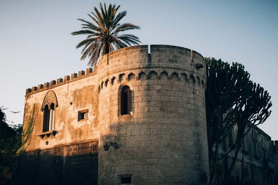 Syracuse: Exclusive Sicilian Wine Tasting Experience - Food that turns a tasting into a light meal