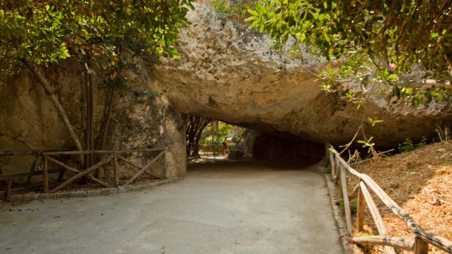 Syracuse: Greek Theater and Neapolis sunset tour - The Altar of Hieron II and Syracuse’s scale