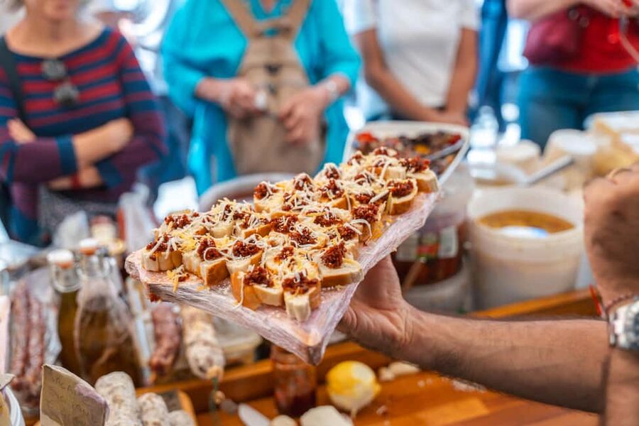 Syracuse: Guided Street Food Tour in Ortigia - Starting at Diana’s Fountain and Piazza Archimede