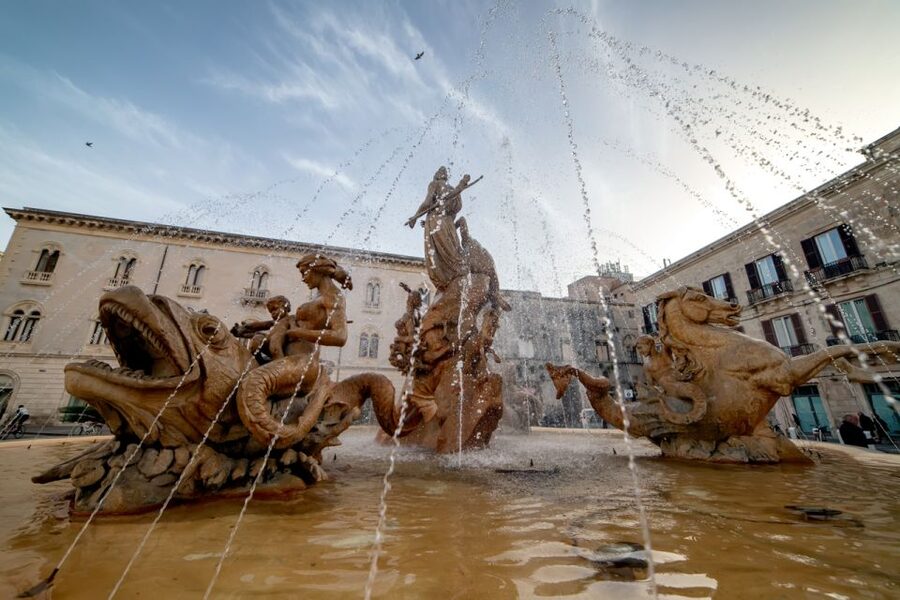 Syracuse: Highlights of Ortigia Guided Walking Tour - Starting beside the Temple of Apollo