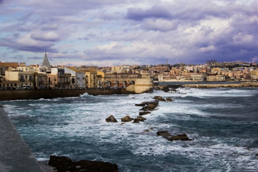 Syracuse: Highlights of Ortigia Guided Walking Tour - Piazza Duomo and Syracuse Cathedral