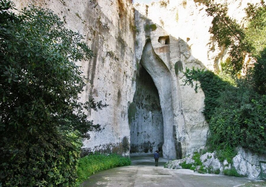 Syracuse: Neapolis Archaeological Park Small Group Tour - The Roman amphitheater